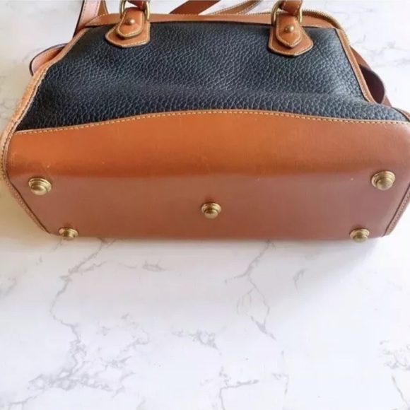Dooney & Bourke Carpet Shoulder Bag Vintage Navy Blue & Tan Zippered - Picture 14 of 15
